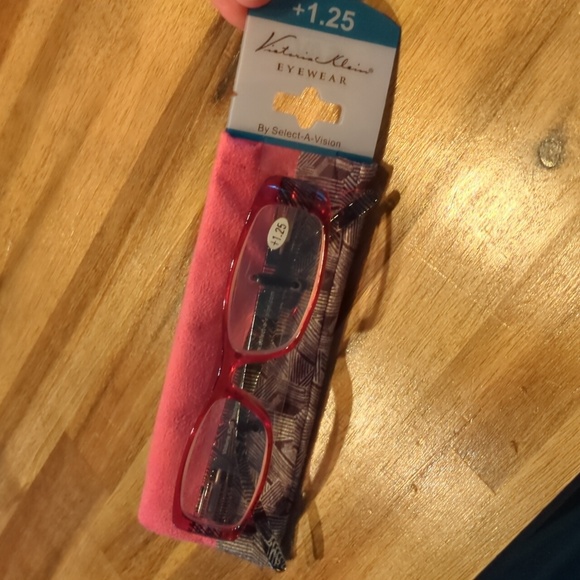 NWT Victoria Klein eyewear +1.25 readers - Picture 5 of 16